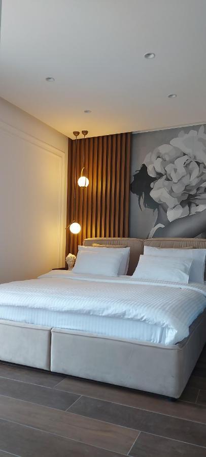 La Casa Di Sonja Apartment Тиват Екстериор снимка